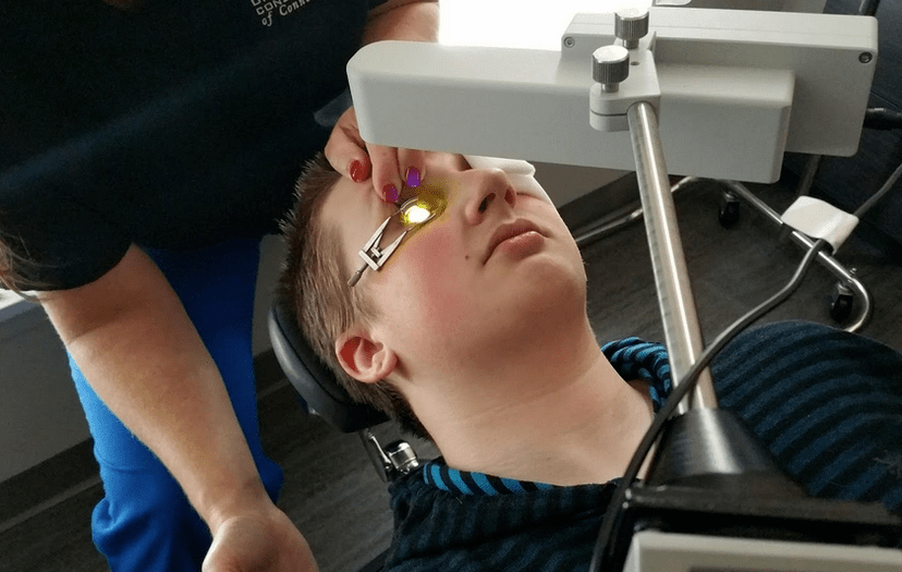 Crosslinking – operacja na rogówce przy patologiach